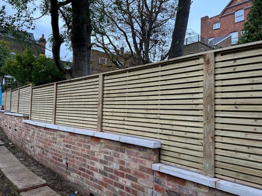 fence contractor in Highgate N6, Fence installation and repairs